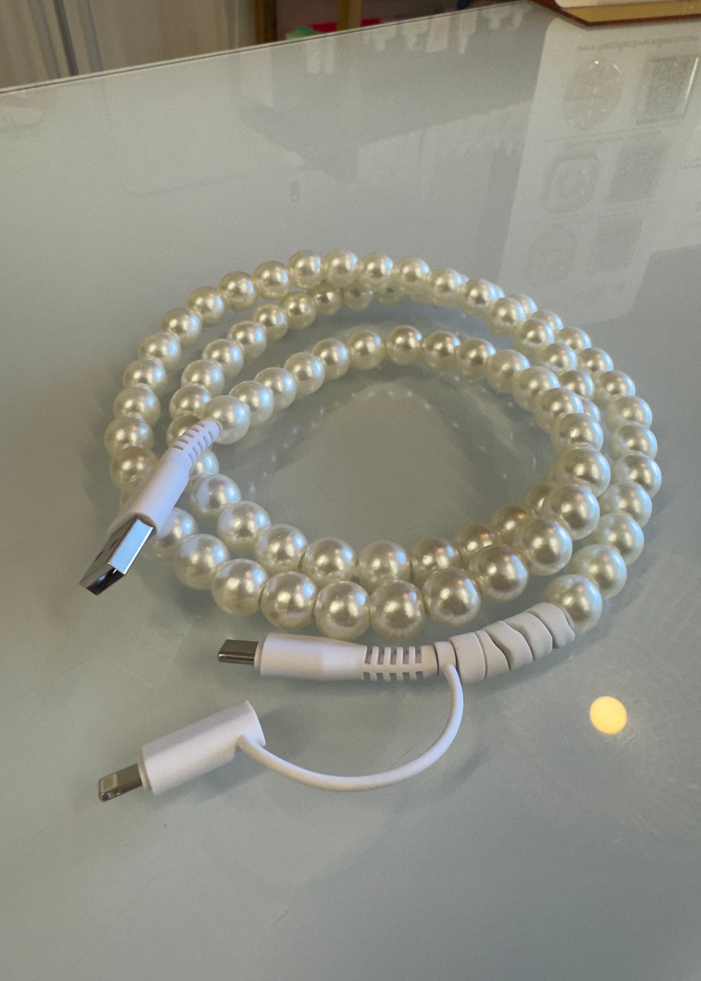 Universal Phone Fast Charger - White Pearl