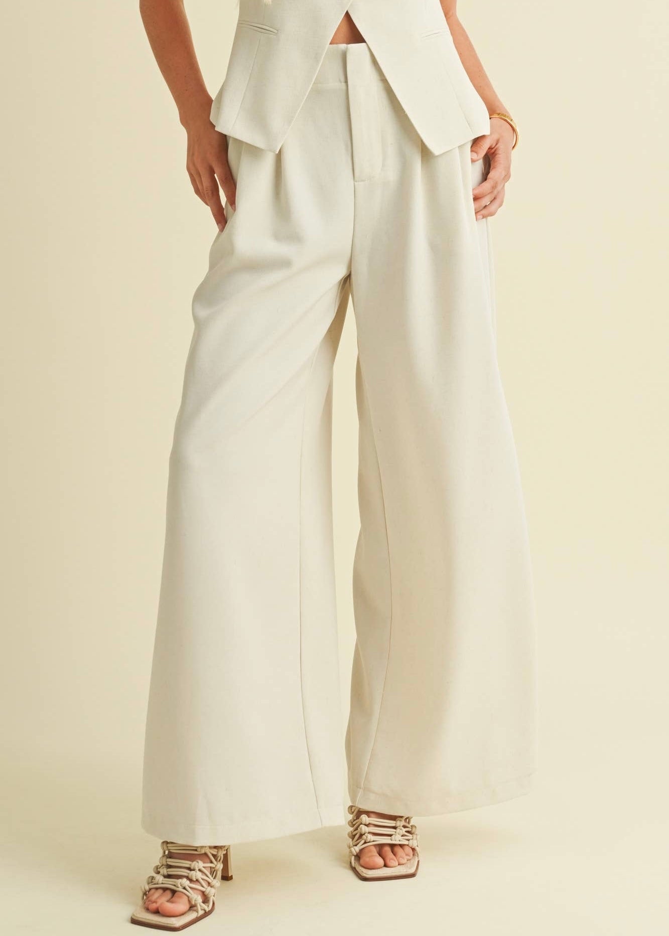 Posh Avenue Pintucked Wide-leg Linen Trousers